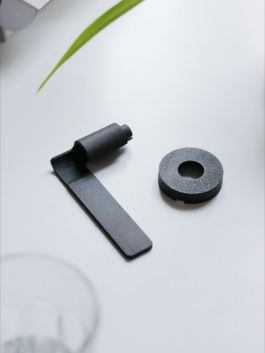Photo of Fold Handle disassembled Hayo Gebauer Studio